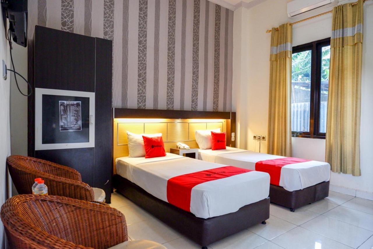 Reddoorz @ Hotel Bumi Palupy Exterior foto